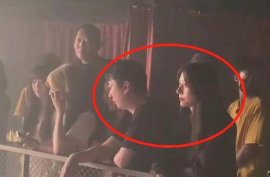 邳州网红吃小瓜事件始末,一场网络争议的发酵与反思 第3张 邳州网红吃小瓜事件始末,一场网络争议的发酵与反思 第3张